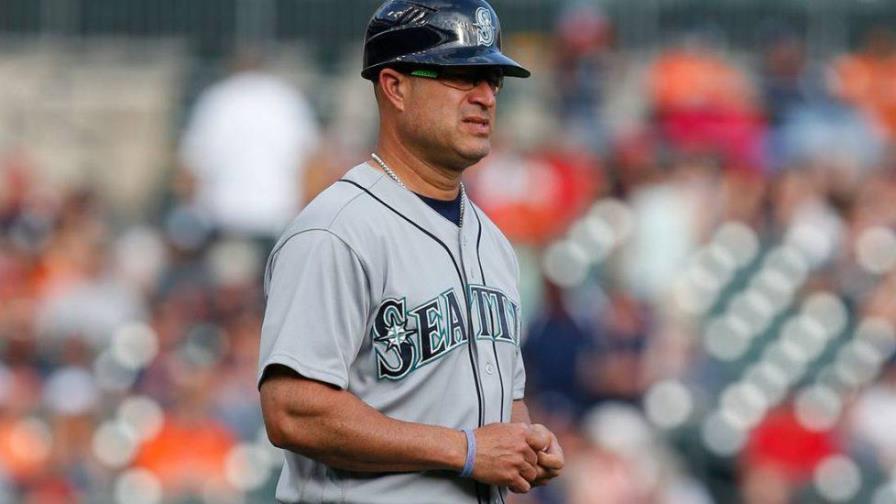 Manny Acta narra su trayectoria en el béisbol; bateó .500 en la pelota invernal dominicana