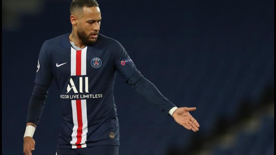 Activista denuncia a Neymar por homofobia ante la Fiscalía de Sao Paulo