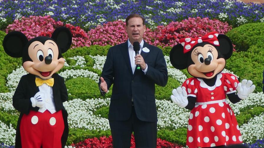 Reabre Disneyland en Shanghái