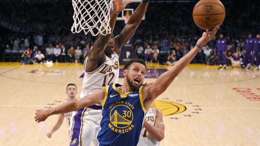 Veteranos Curry y Green, líderes de renovados Warriors