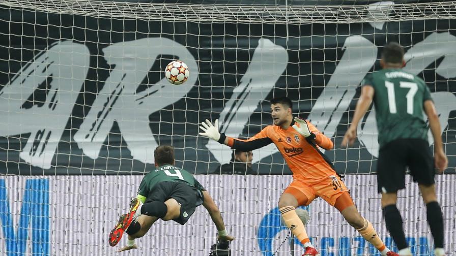 Con doblete de Coates, Sporting despacha 4-1 a Besiktas