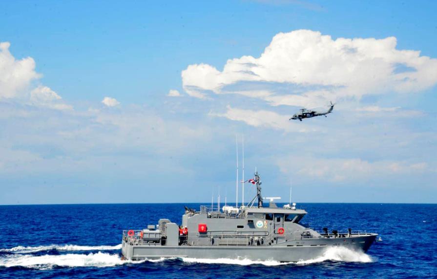 Armada busca unas 13 personas que habrían desaparecidos en viaje ilegal
