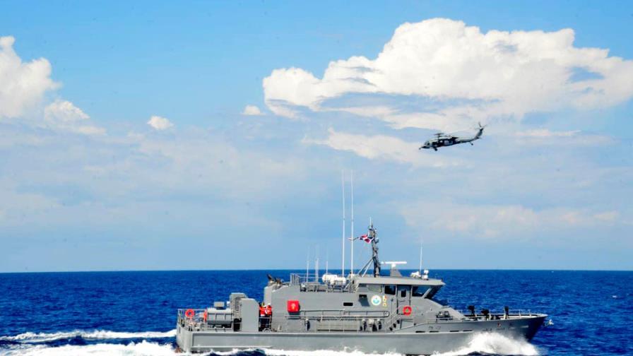 Armada busca unas 13 personas que habrían desaparecidos en viaje ilegal