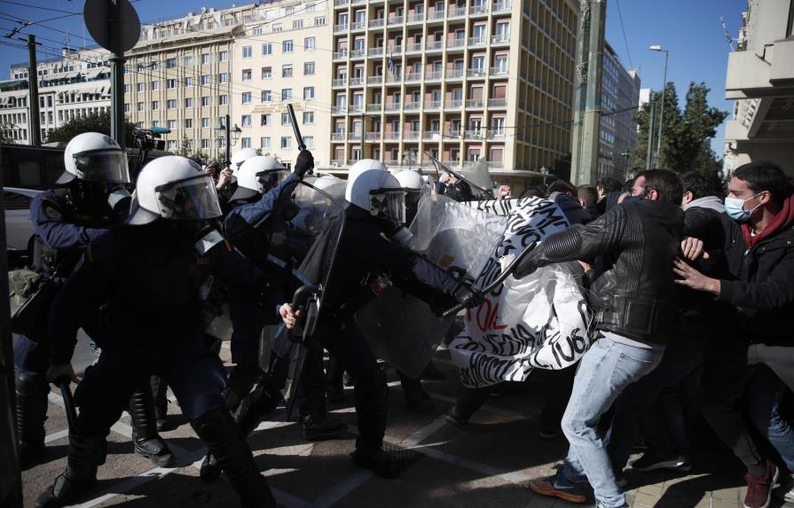 Grecia: Protestas contra entrada de policía en universidades
