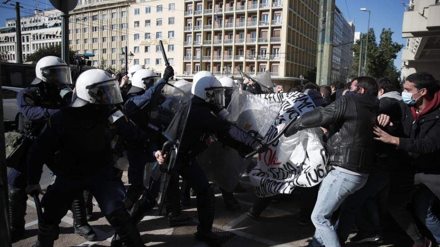 Grecia: Protestas contra entrada de policía en universidades
