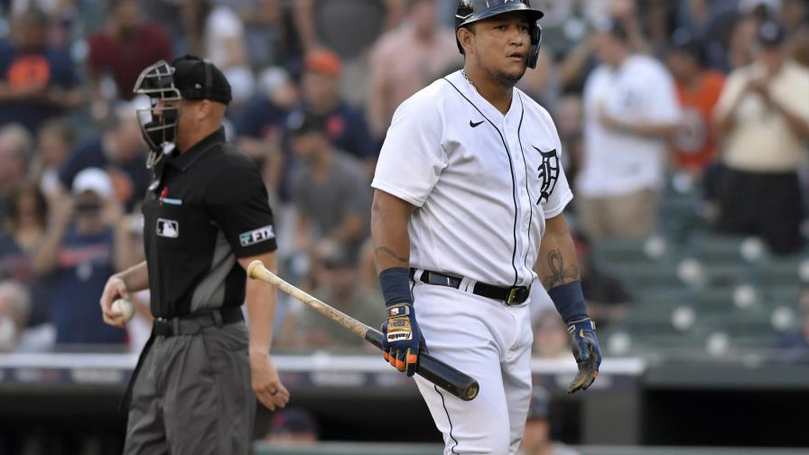 Clement pega 2 jonrones; Cabrera sigue en 499