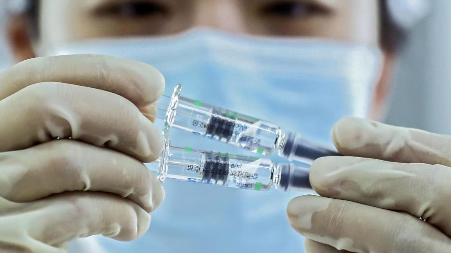 Colombia: primer país de la región en recibir vacunas COVAX