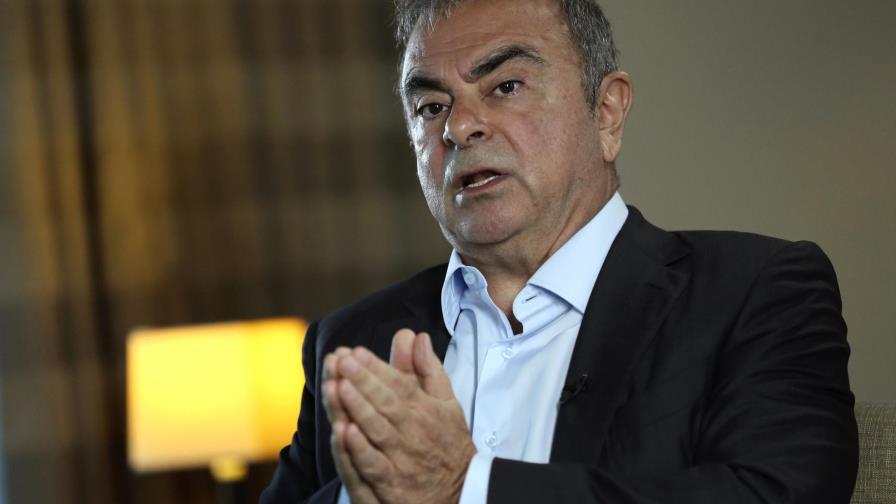 Interrogan a Ghosn por caso de emisiones de Renault