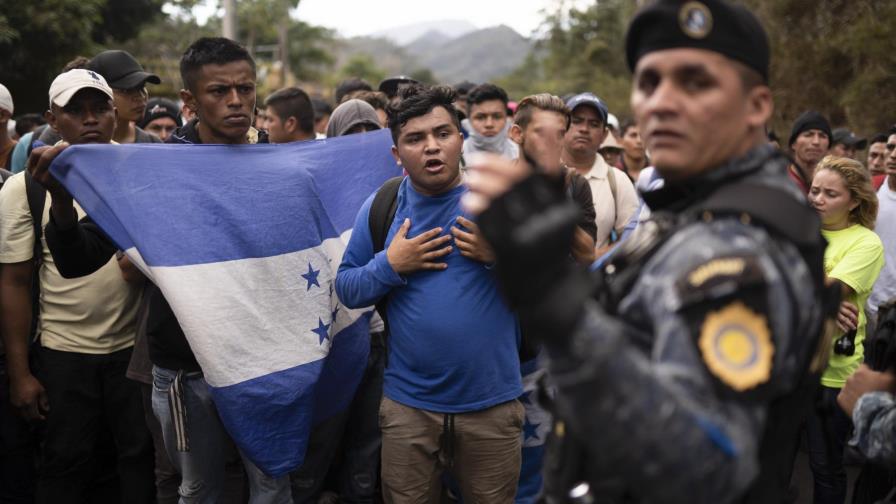 Desesperanza impulsa la continua emigración de hondureños