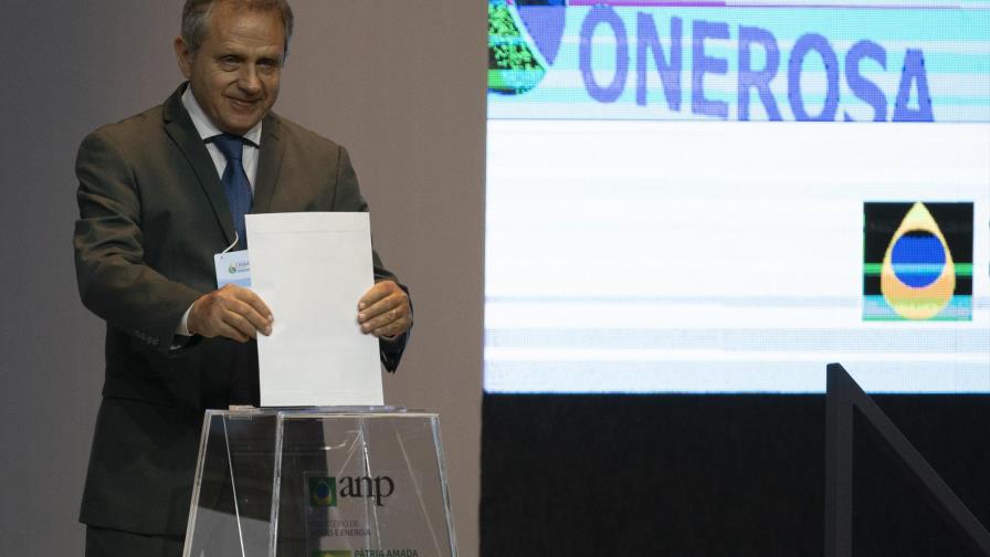 Brasil realiza subasta para explorar campos petroleros Brasil realiza subasta para explorar campos petroleros