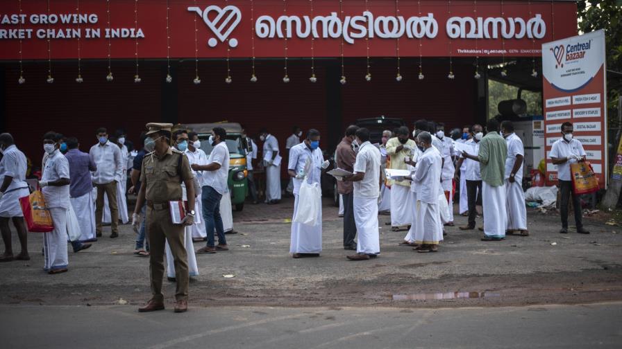 India: Partido de Modi se ve afectado en urnas por el COVID