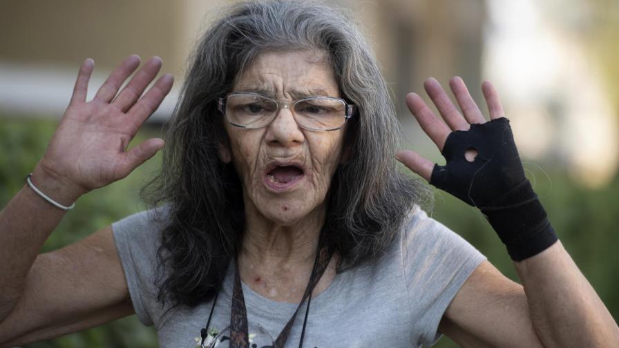 Lady Ninja repele a agresor de su amiga anciana