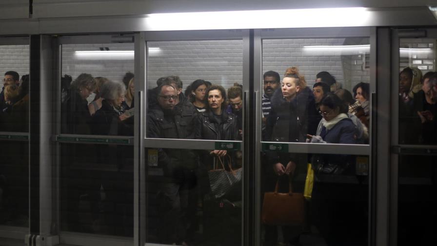 Macron insinúa cambios a plan de reforma de pensiones Macron insinúa cambios a plan de reforma de pensiones