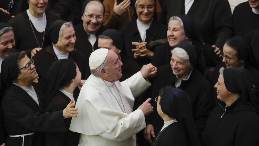 Papa Francisco designa mujer a puesto jerárquico del Vaticano