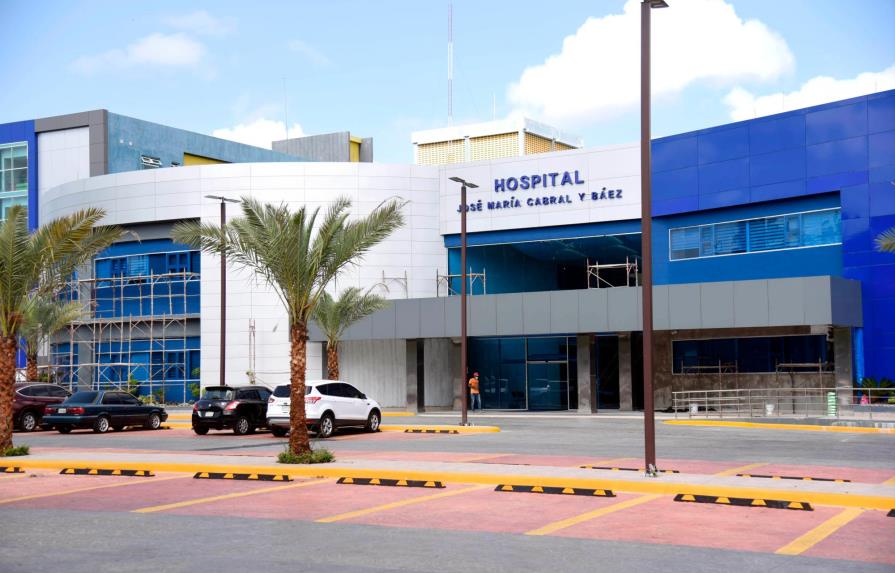 Se registra brote de COVID-19 entre empleados del hospital Cabral y Báez de Santiago