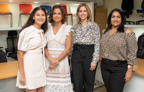 Muebles Omar presenta la nueva línea de sillas B.One