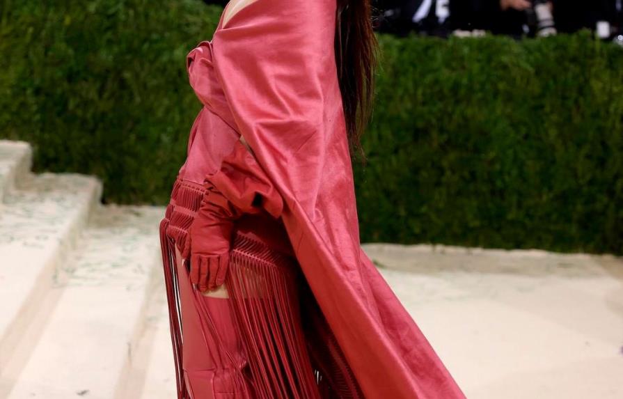 Rojo: uno de los colores más vistos en la alfombra del Met Gala 