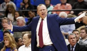 Los Knicks a punto de firmar a entrenador Thibodeau Los Knicks a punto de firmar a entrenador Thibodeau