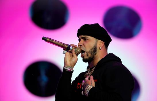 J Balvin envía mensaje de amor y tolerancia para Colombia J Balvin envía mensaje de amor y tolerancia para Colombia