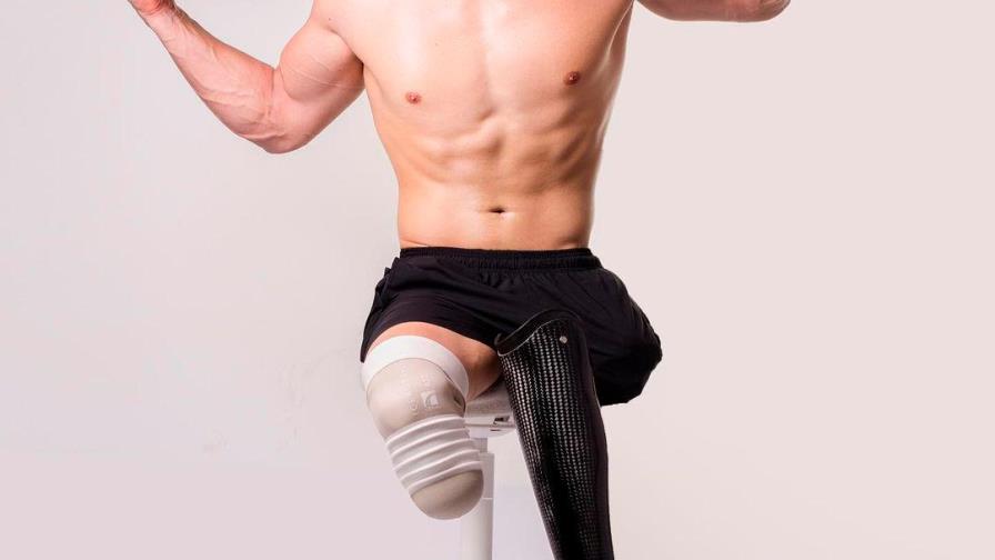 Video | El modelo y atleta sin piernas que triunfa en redes sociales 