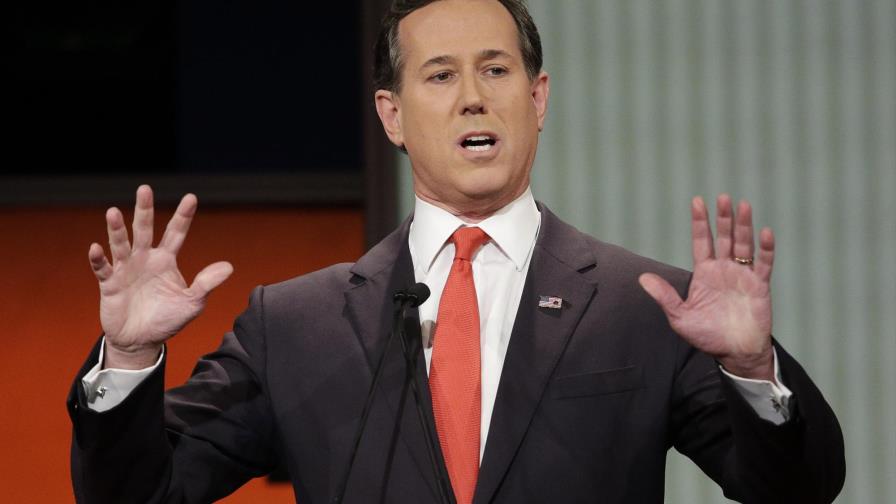 CNN corta lazos con polémico exsenador republicano Santorum