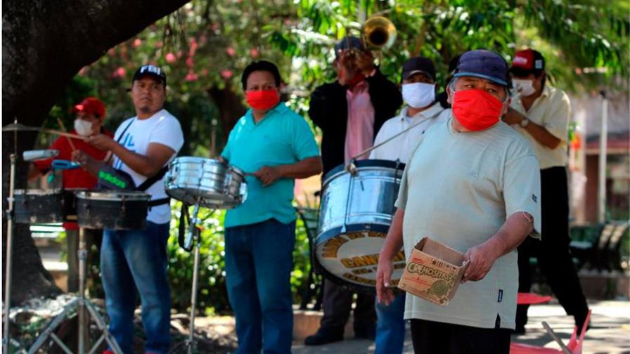 La música no para en tiempos en los que la escasez aprieta en Bolivia