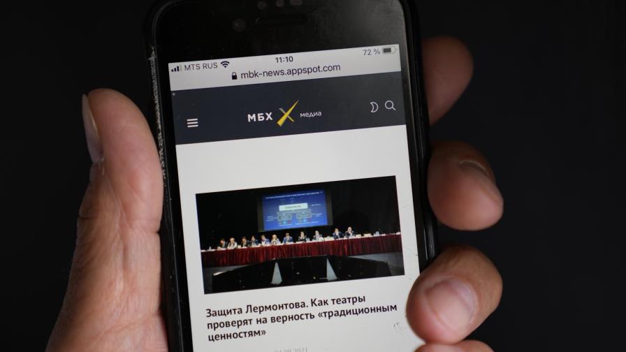 Cierran por presiones 2 medios rusos, grupo de ayuda legal