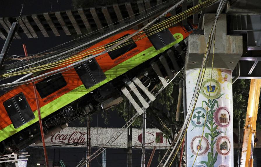 México: Fiscalía presenta cargos a 10 por desplome del metro
