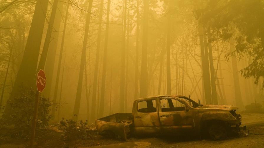 California: Temen que los fuertes vientos aviven incendios