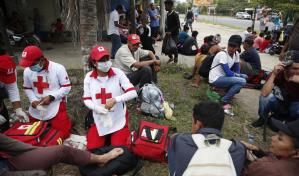 Guatemala deporta a grupo de migrantes a Honduras