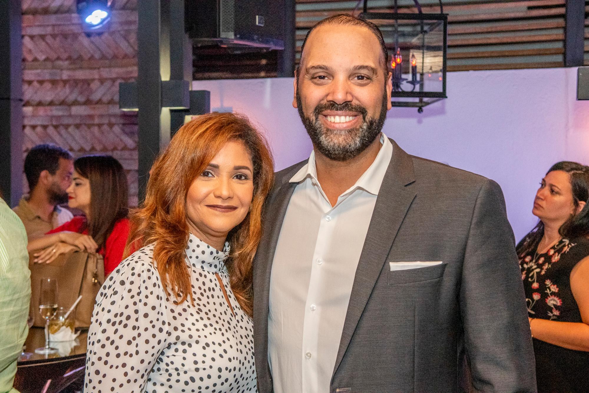 Rosa Medrano y Alex Rojas.