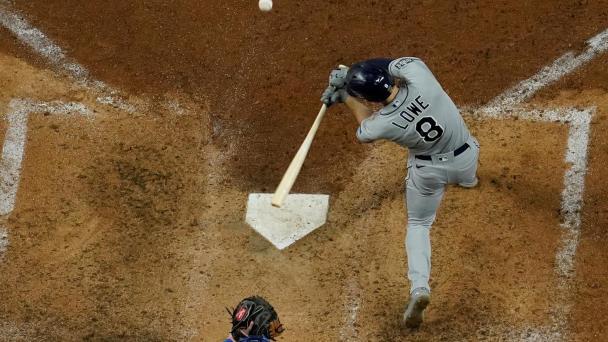 Lowe pega dos jonrones y Rays igualan la Serie Mundial con Dodgers