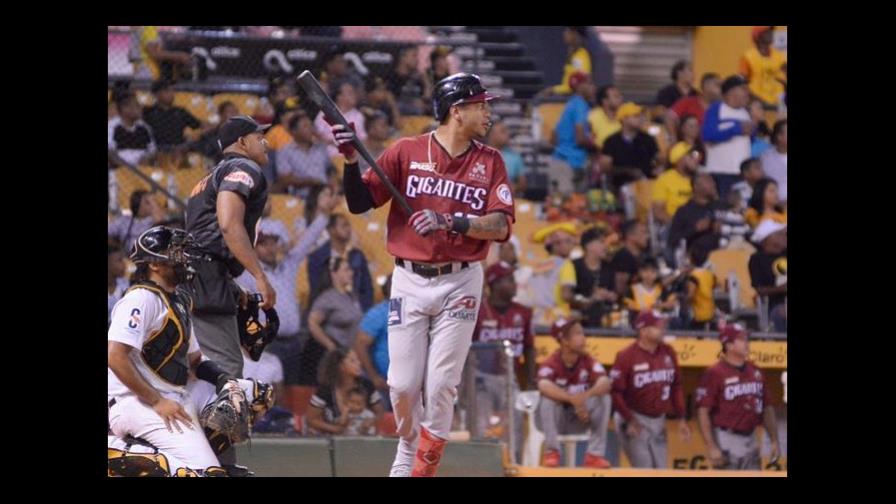 José Siri y Yoanner Negrín comandan bateo y picheo en la pelota invernal
