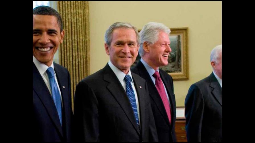 Obama, Bush, Clinton y Carter exhortan a vacunarse de COVID-19