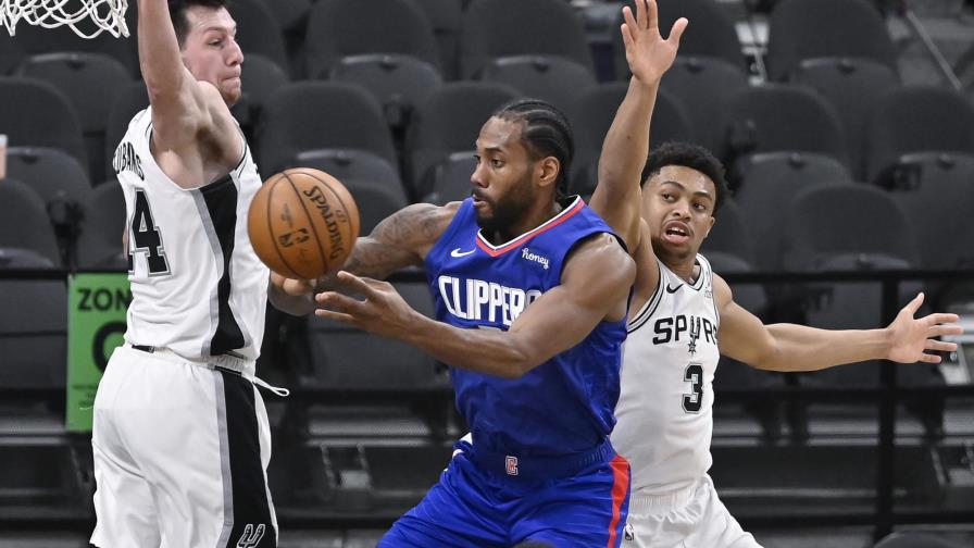 Video | Leonard y Clippers dominan a Spurs