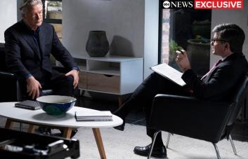 Las impactantes declaraciones de Alec Baldwin, en su primera entrevista tras muerte de asistente