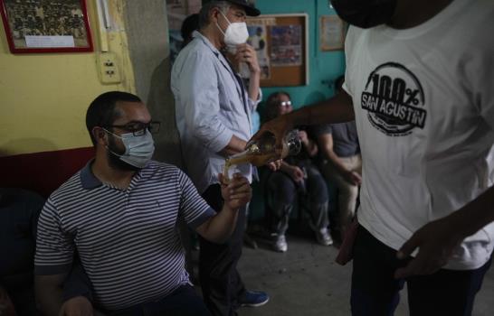 Venezuela: Barrio baja los delitos y se abre al turismo
