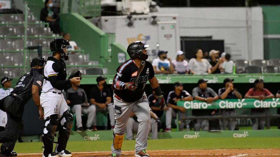 Los Gigantes empatan en tercero con triunfo en el Tetelo Los Gigantes empatan en tercero con triunfo en el Tetelo