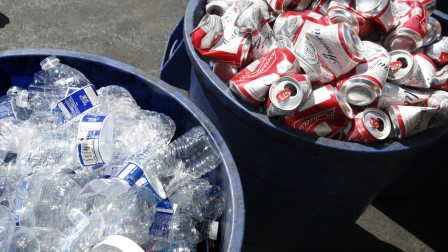 California multa a CVS 3,6 millones por no reciclar