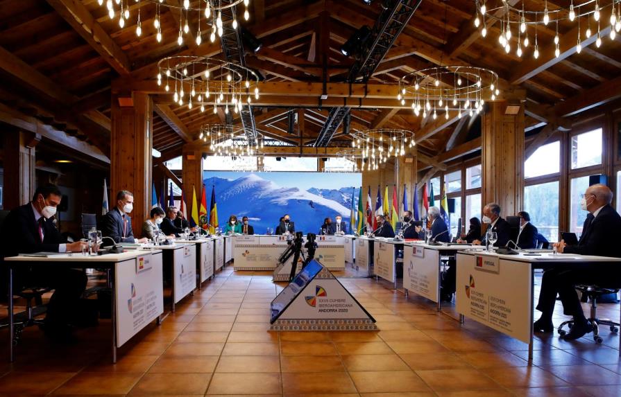Agrio intercambio de críticas en Cumbre Iberoamericana por Venezuela