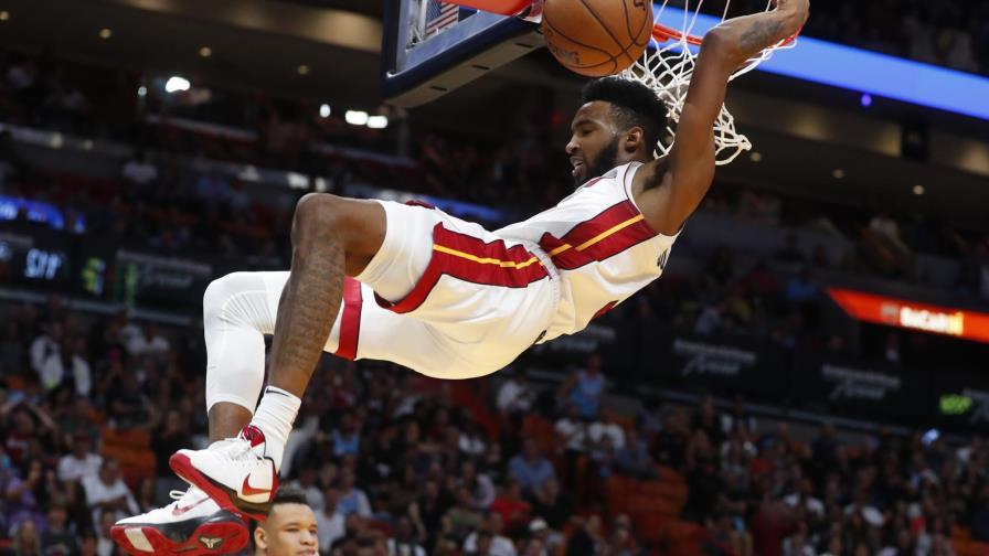 Adebayo logra 20 puntos y Heat gana 129-114 a Knicks