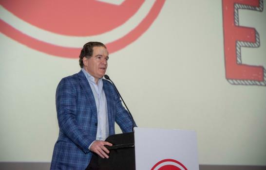 Distribuidora Corripio premia el mérito escolar Distribuidora Corripio premia el mérito escolar