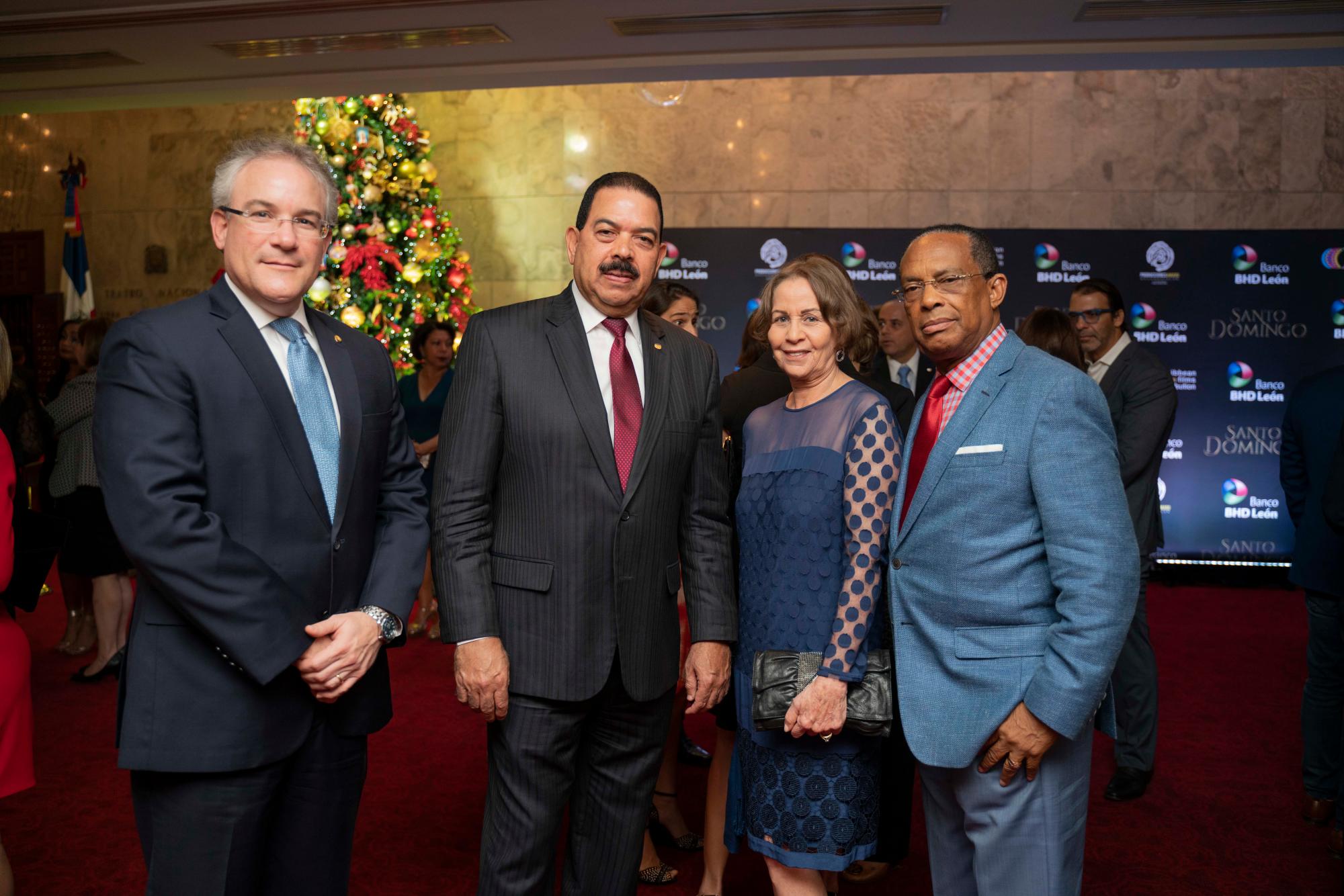 Gullermo Dorca, Daniel Rivas, Dulce de García y Eddy García.