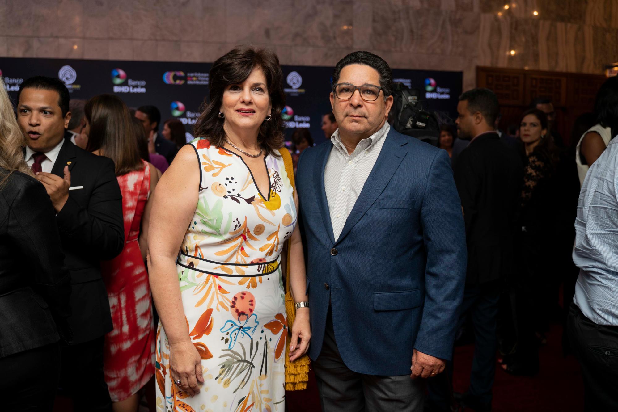 Sarah Villanueva y Eduardo Read.