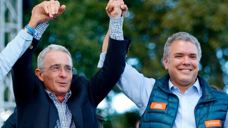 Un fallecido e incómodo amigo compromete a Uribe y a Duque ante la Justicia Un fallecido e incómodo amigo compromete a Uribe y a Duque ante la Justicia