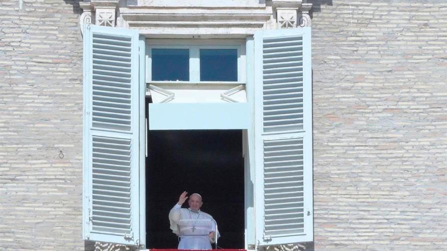 El papa muestra cercanía por inundaciones en México y fallecidos en hospital