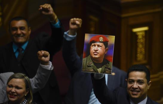 Venezuela: guardias impiden a Guaidó ingresar al Congreso