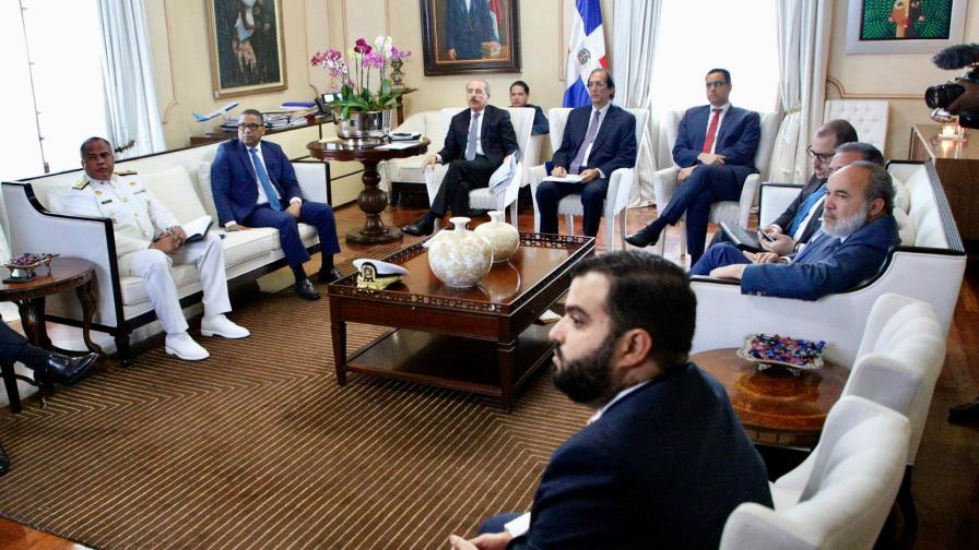Presidente Medina conoce plan para ordenamiento territorial de la zona costera de Pepillo Salcedo Presidente Medina conoce plan para ordenamiento territorial de la zona costera de Pepillo Salcedo