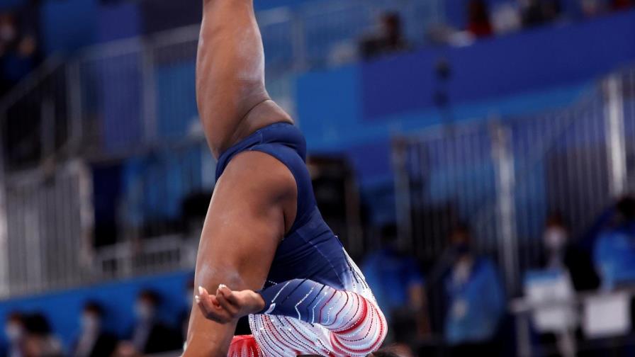 Biles: Sé que otros están pasando por lo mismo