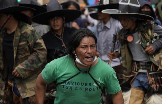 Ecuador: Indígenas desafían pandemia y danzan por Inti Raymi Ecuador: Indígenas desafían pandemia y danzan por Inti Raymi